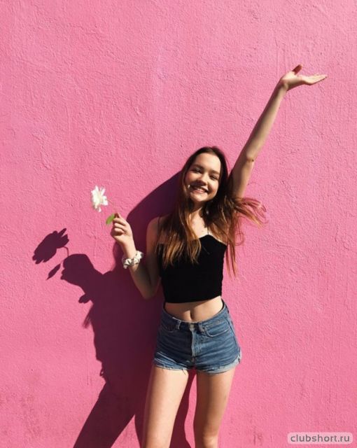 Sadie Stanley � �������� ������